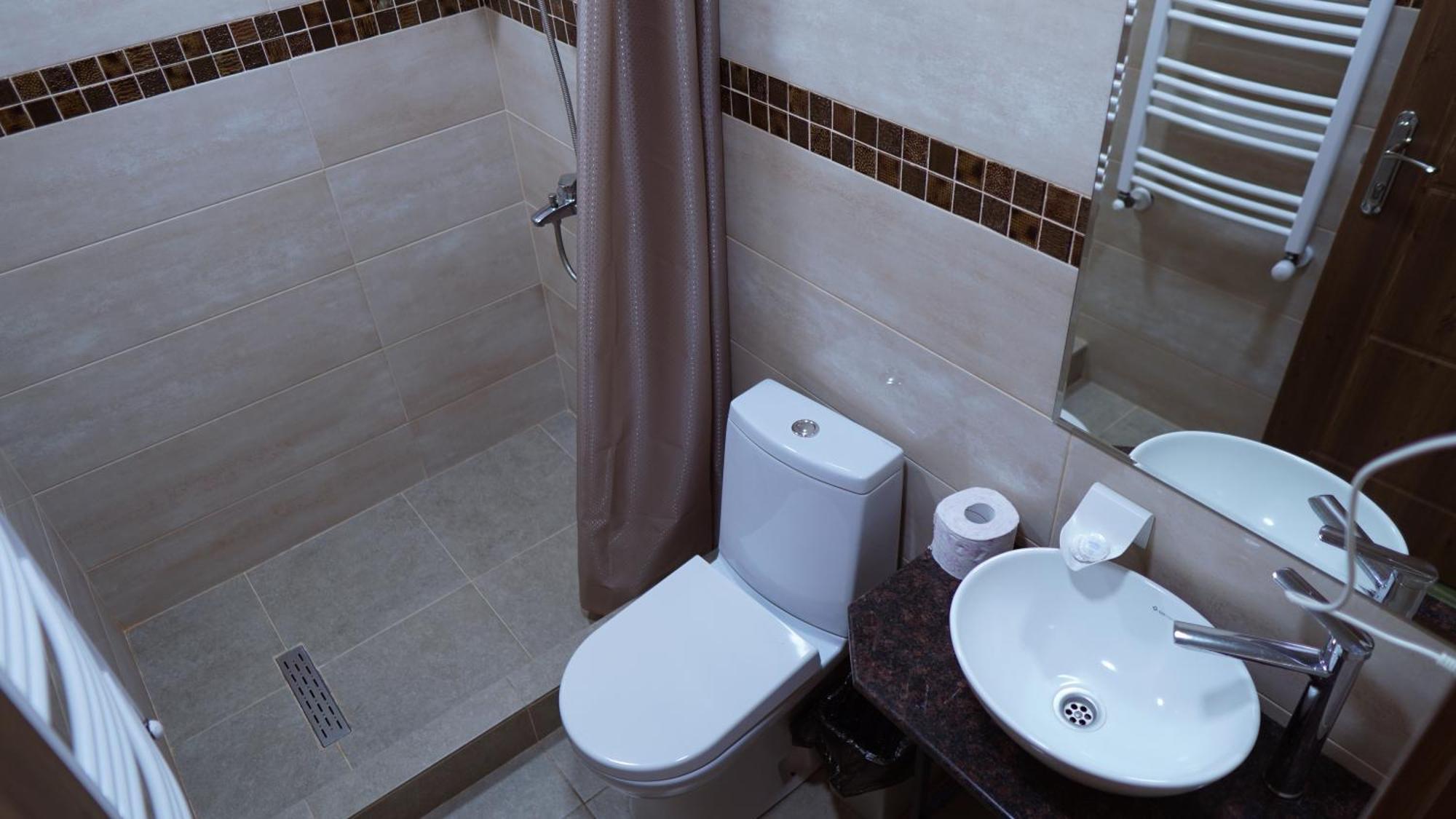 Archil And Nino Gigauri Guest House Stepancminda Zewnętrze zdjęcie